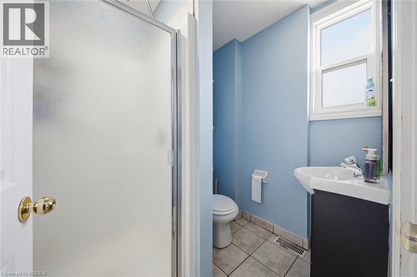 97 QUEEN Street — photo 18 of 23