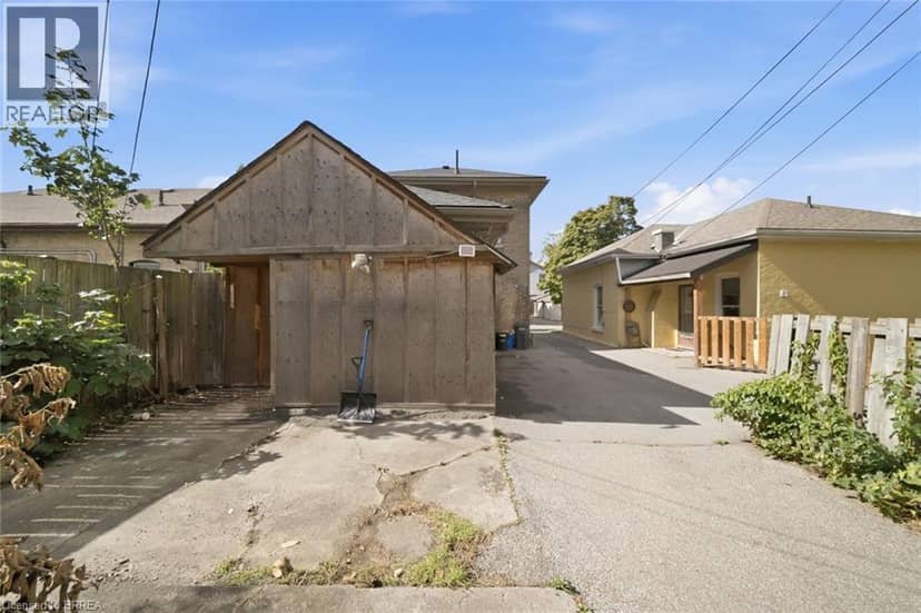 97 QUEEN Street — photo 21 of 23