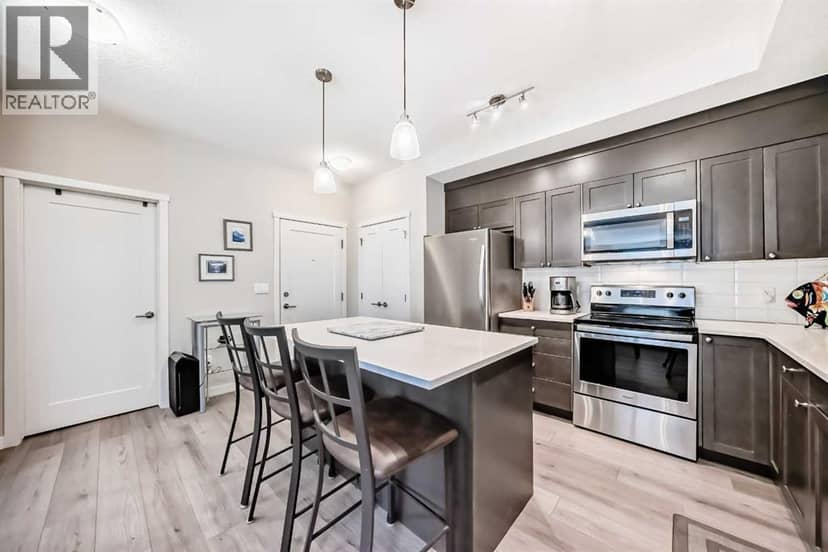 402, 30 Shawnee Common SW, Calgary, photo 6