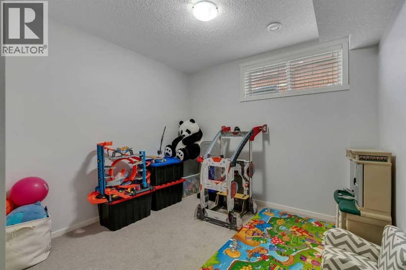 151 Stonemere Green — photo 32 of 40