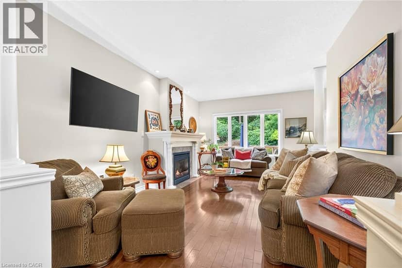 18 HEATHCOTE Court — photo 9 of 40