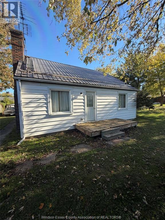 6104 Malden Road, Tecumseh, photo 3