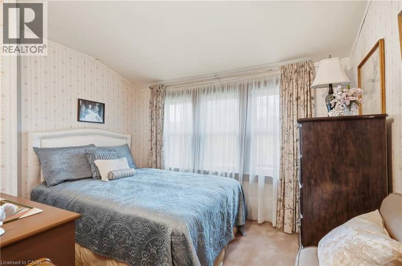 240 CANBORO Road — photo 13 of 22