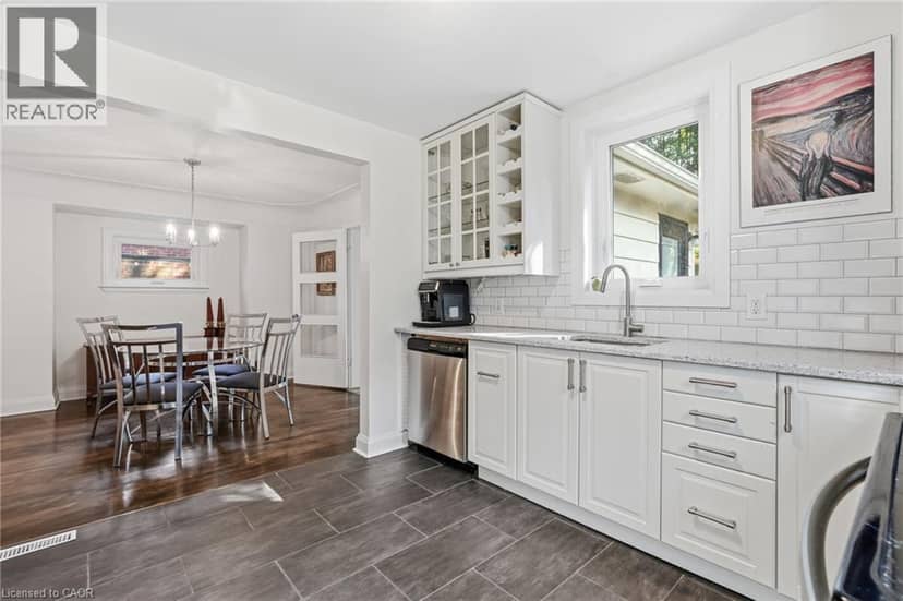 13 ALLAN Avenue, Dundas, photo 7