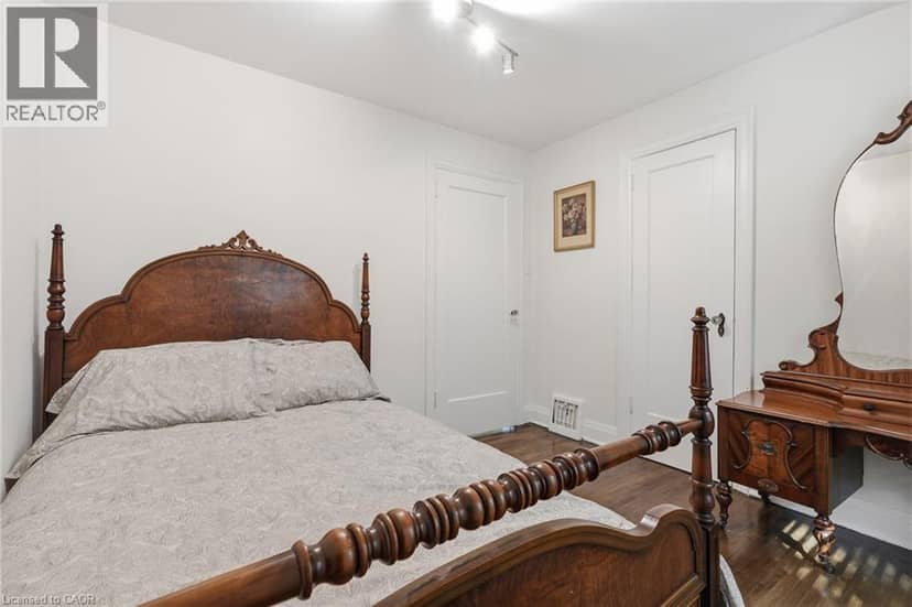 13 ALLAN Avenue — photo 15 of 27