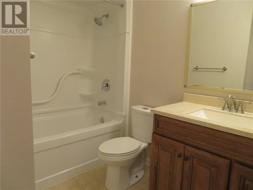 880 Woodbine Avenue — photo 9 of 24