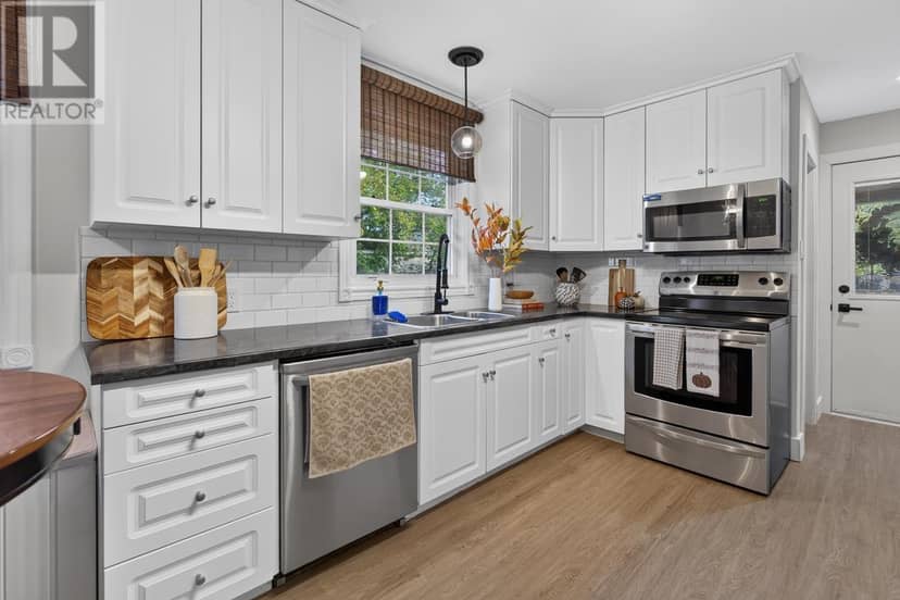 134 Bishops CT — photo 16 of 40