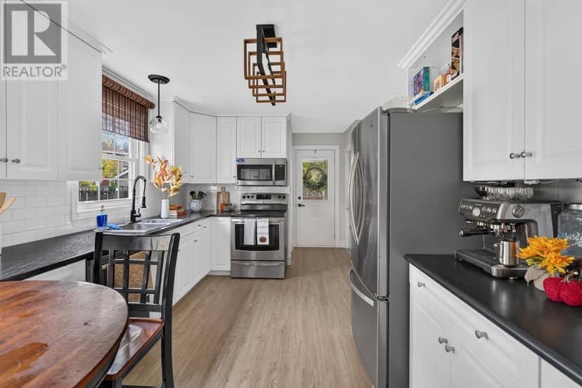 134 Bishops CT — photo 15 of 40
