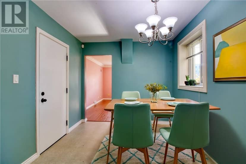 51 Mackenzie Street — photo 24 of 35