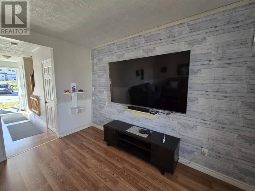 8 Bailey LN — photo 13 of 30