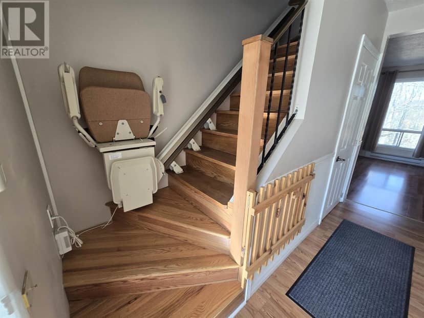 8 Bailey LN — photo 14 of 30