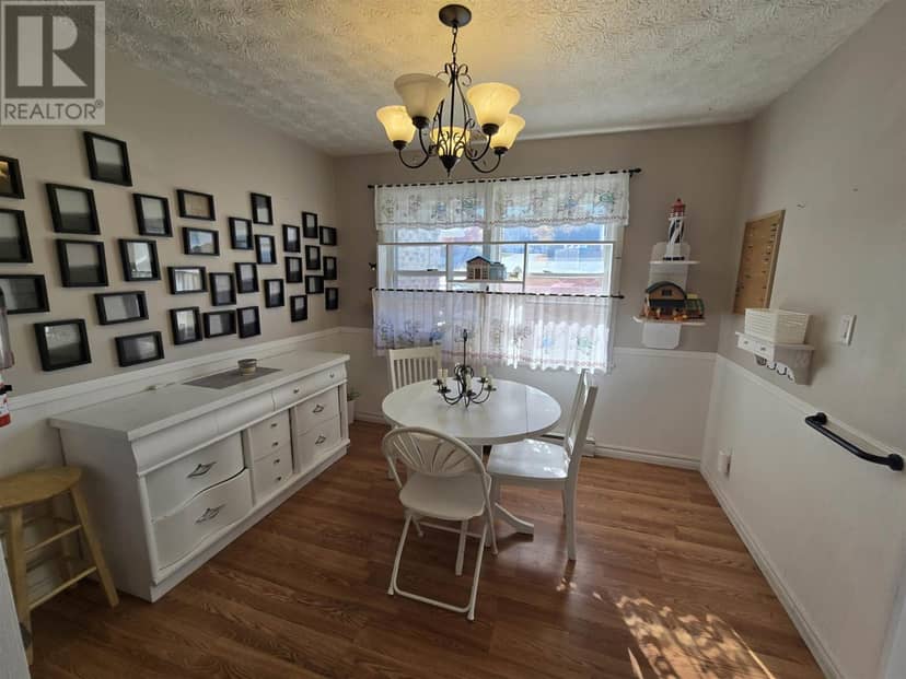 8 Bailey LN — photo 7 of 30