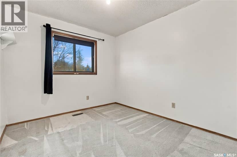5907 Hague CRESCENT — photo 17 of 40