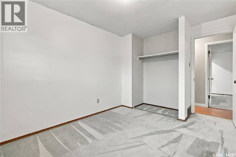5907 Hague CRESCENT — photo 19 of 40