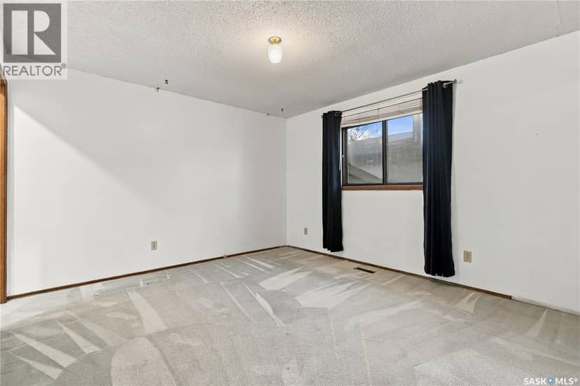 5907 Hague CRESCENT — photo 23 of 40