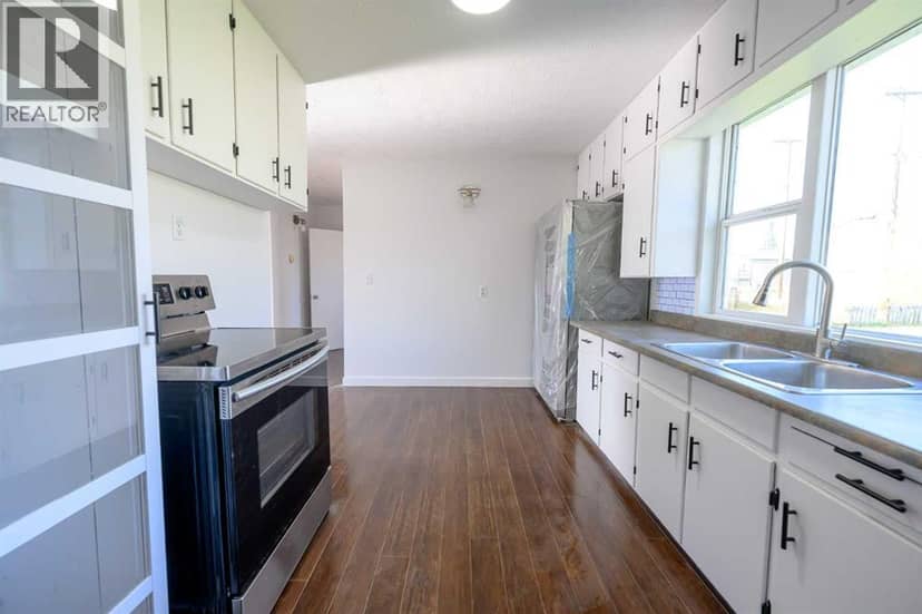 10024 103 Avenue, Grande Prairie, photo 8