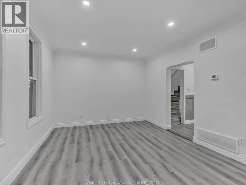 1022 Hickory Road — photo 8 of 32