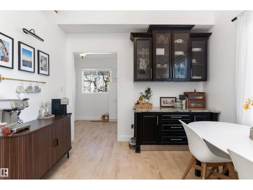 5016 52 AV — photo 17 of 40