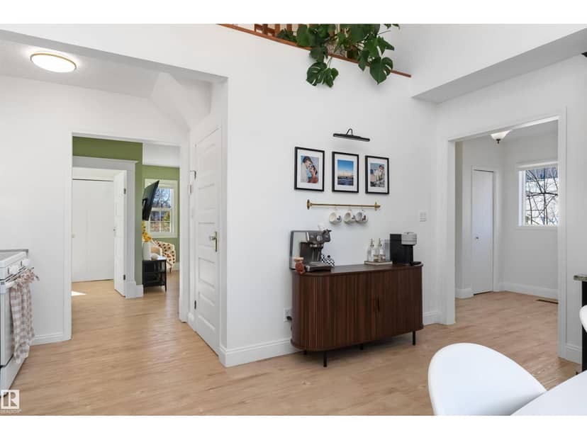 5016 52 AV — photo 20 of 40