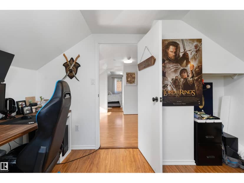 5016 52 AV — photo 29 of 40