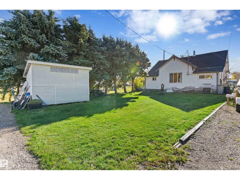 5016 52 AV — photo 39 of 40