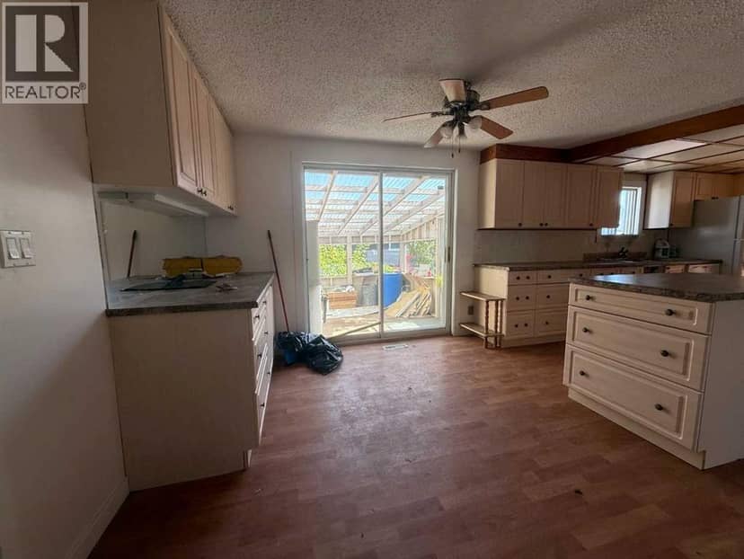 700 8 Street, Fox Creek, photo 4