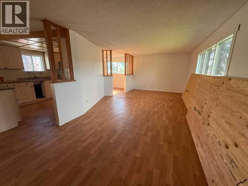 700 8 Street — photo 9 of 28