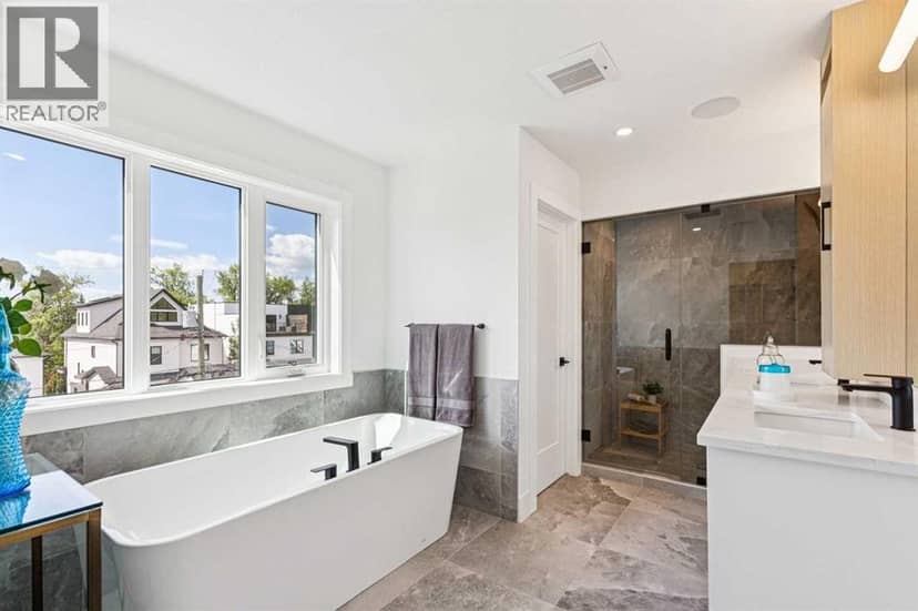 1527 29 Avenue SW — photo 35 of 40