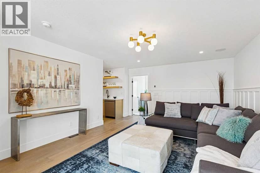 1527 29 Avenue SW — photo 31 of 40