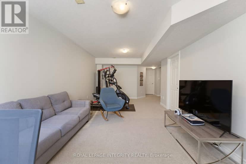 173 Silvermoon Crescent — photo 34 of 40