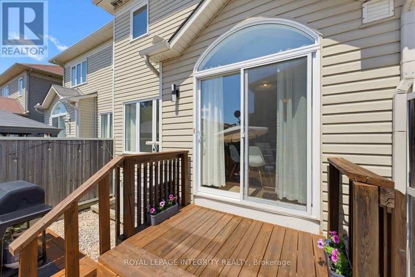 173 Silvermoon Crescent — photo 39 of 40