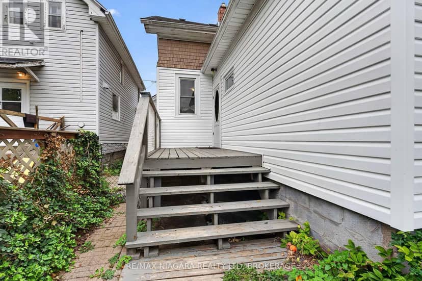 44 Lowell Avenue — photo 28 of 36