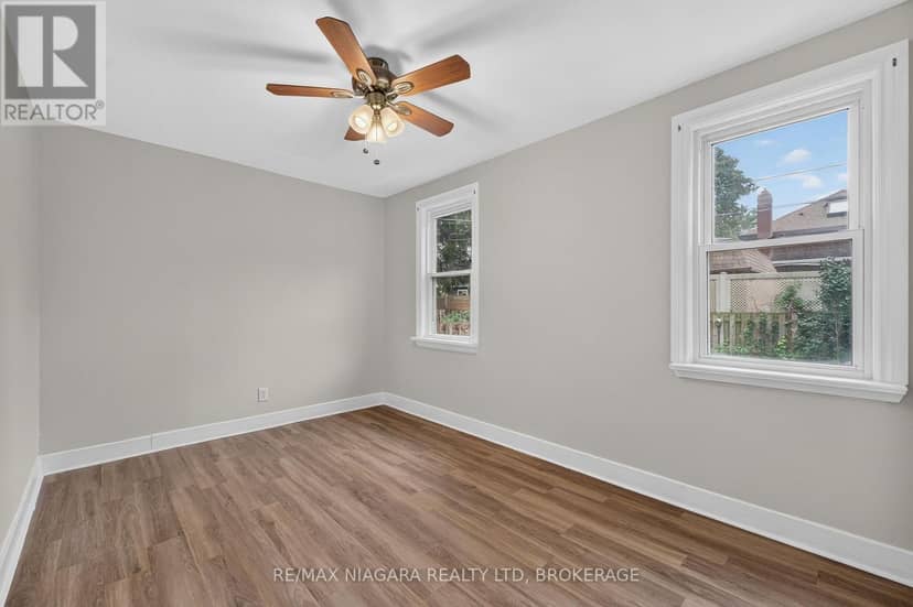 44 Lowell Avenue — photo 21 of 38