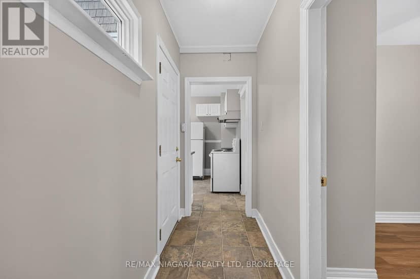 44 Lowell Avenue — photo 23 of 38