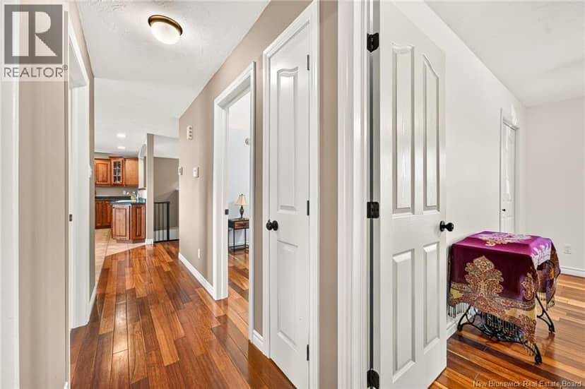 6 Chad Crescent — photo 23 of 40