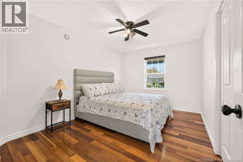 6 Chad Crescent — photo 24 of 40