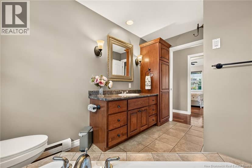 6 Chad Crescent — photo 31 of 40