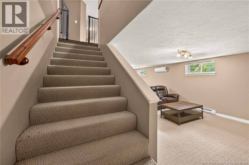 6 Chad Crescent — photo 34 of 40