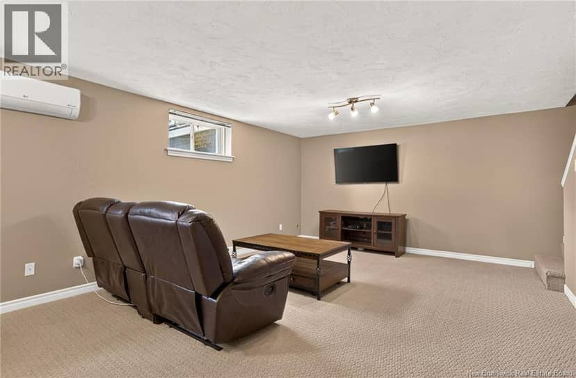 6 Chad Crescent — photo 36 of 40