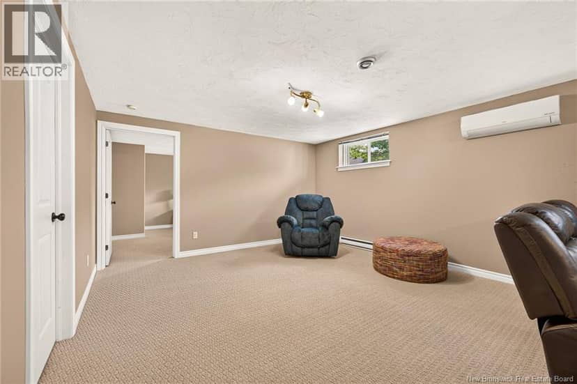 6 Chad Crescent — photo 38 of 40