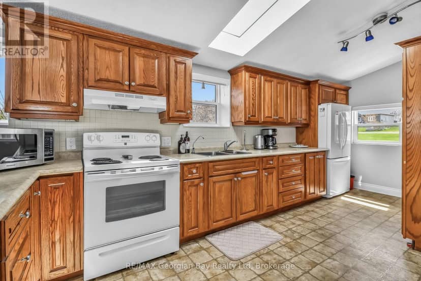 12 Robins Point Road — photo 10 of 40
