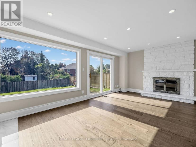 124 Bathgate Drive, Toronto, photo 8