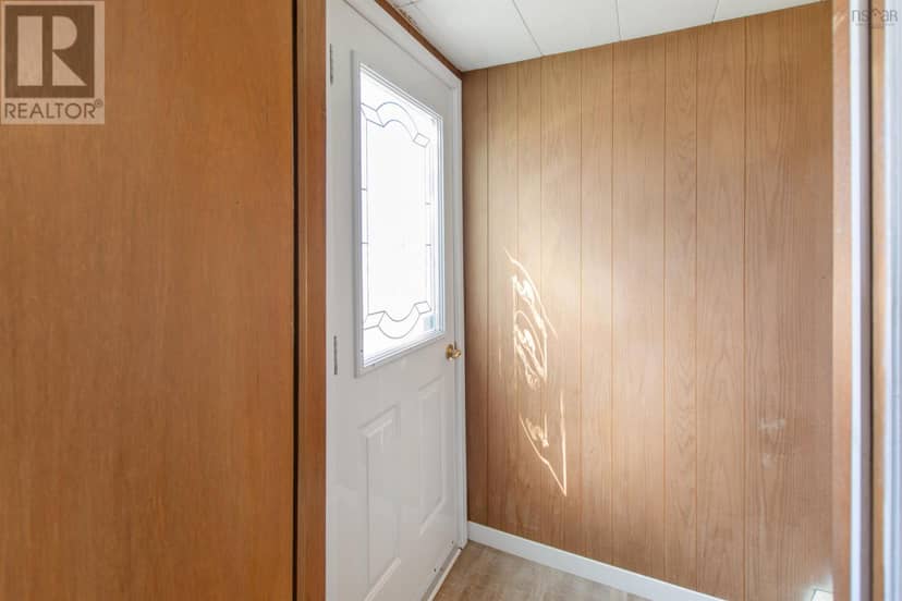 8732 Highway 1 — photo 17 of 40