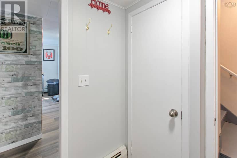 8732 Highway 1 — photo 4 of 40