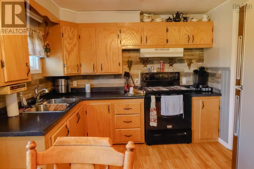 1814 Port La Tour Road, Reynoldscroft, photo 4