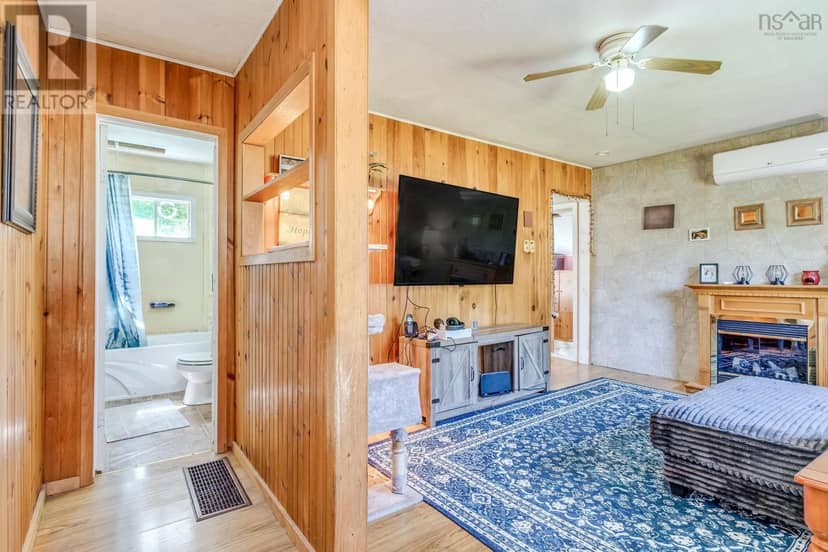 5915 208 Highway — photo 4 of 40