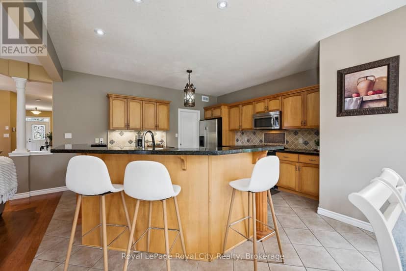 26 Frasson Drive — photo 15 of 40