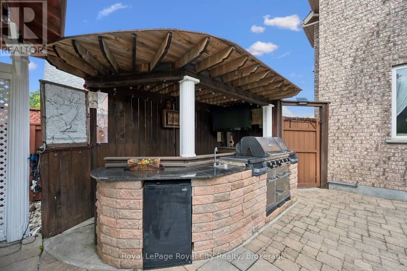 26 Frasson Drive — photo 38 of 40