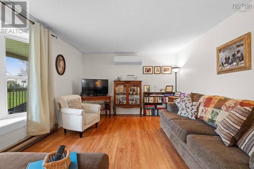 19 Harmony Road — photo 15 of 40