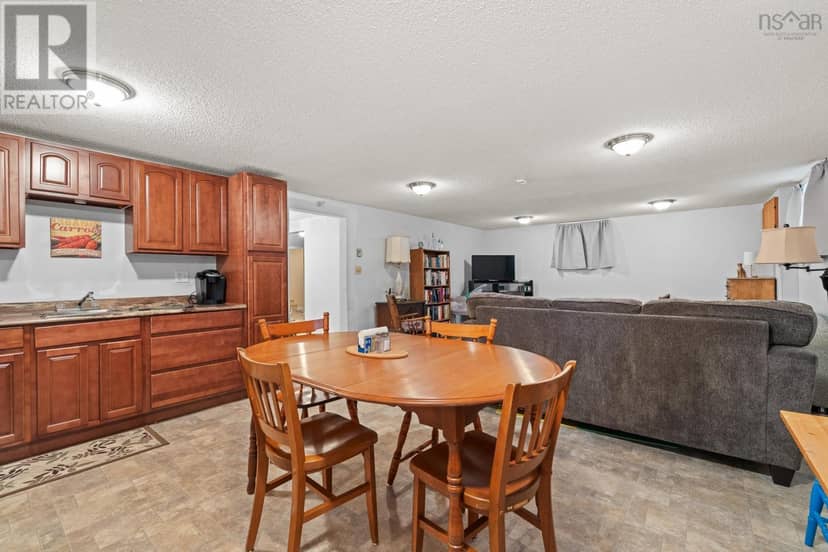 19 Harmony Road — photo 36 of 40